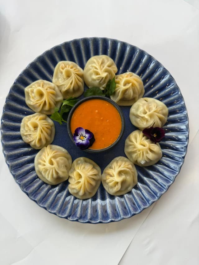 Steamed Momo (10pcs)