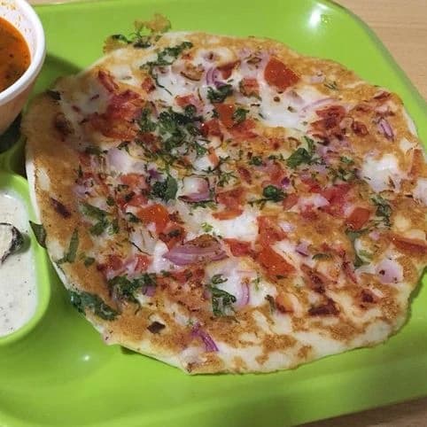 Paneer Onion Uttappam