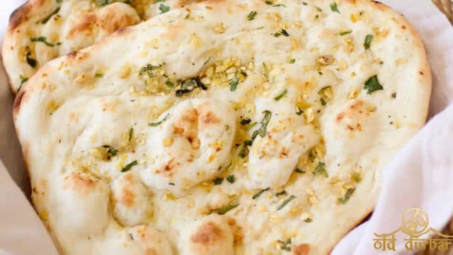 Cheese Garlic Naan