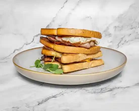 Egg & Bacon Sandwich
