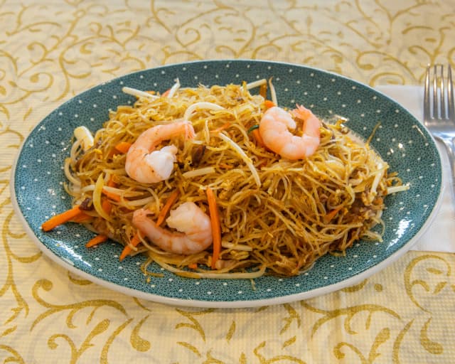 Singapore Fried Noodles (新加坡炒面)