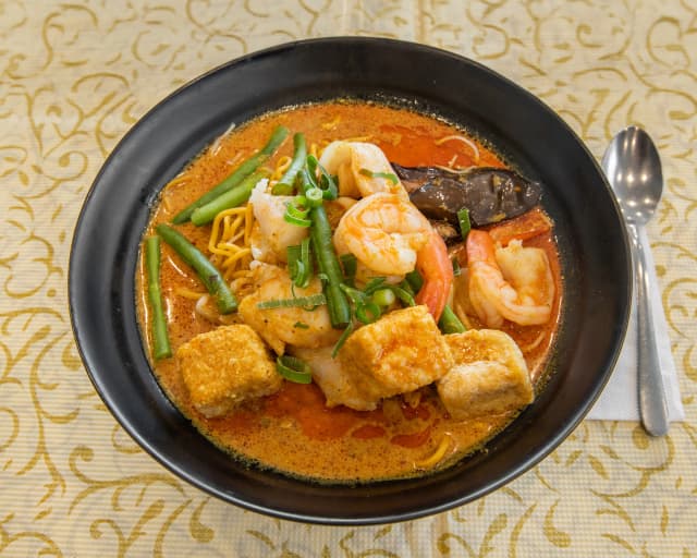 Seafood Curry Laksa(Soup) (海鲜咖喱叻沙(汤))