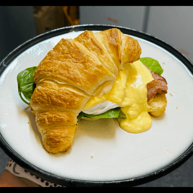 Egg Benedict Croissant