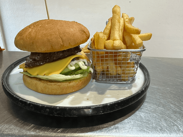 Amy's Steak Burger & Chips