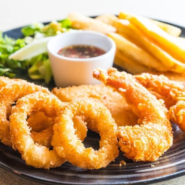 kids Fish & Calamari Combo