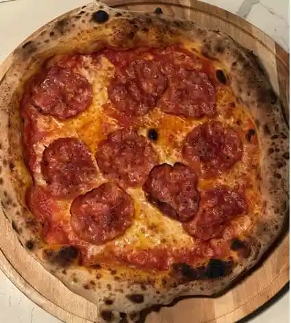 Salami Pizza