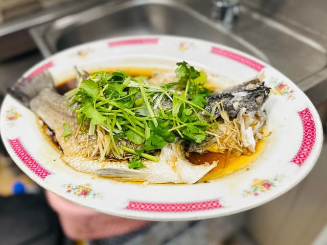 Steamed Soy Barramundi (清蒸酱油澳洲肺鱼)