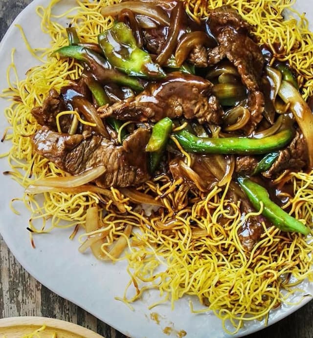 Beef Chow Mee - Crispy Noodles