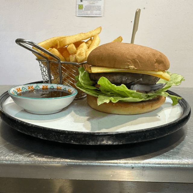 Beef Burger & Chips