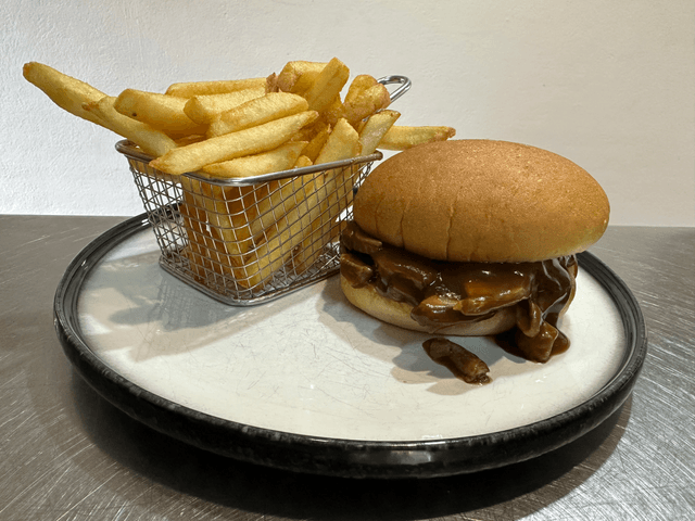 Roast gravy roll