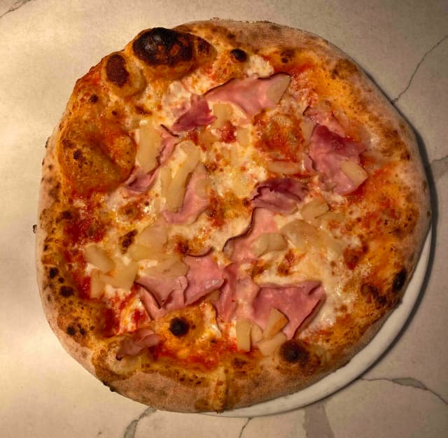 Hawaiian Pizza