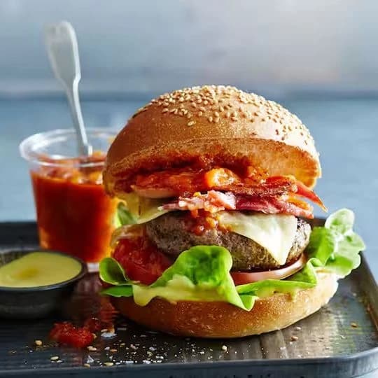Lot Beef Burger